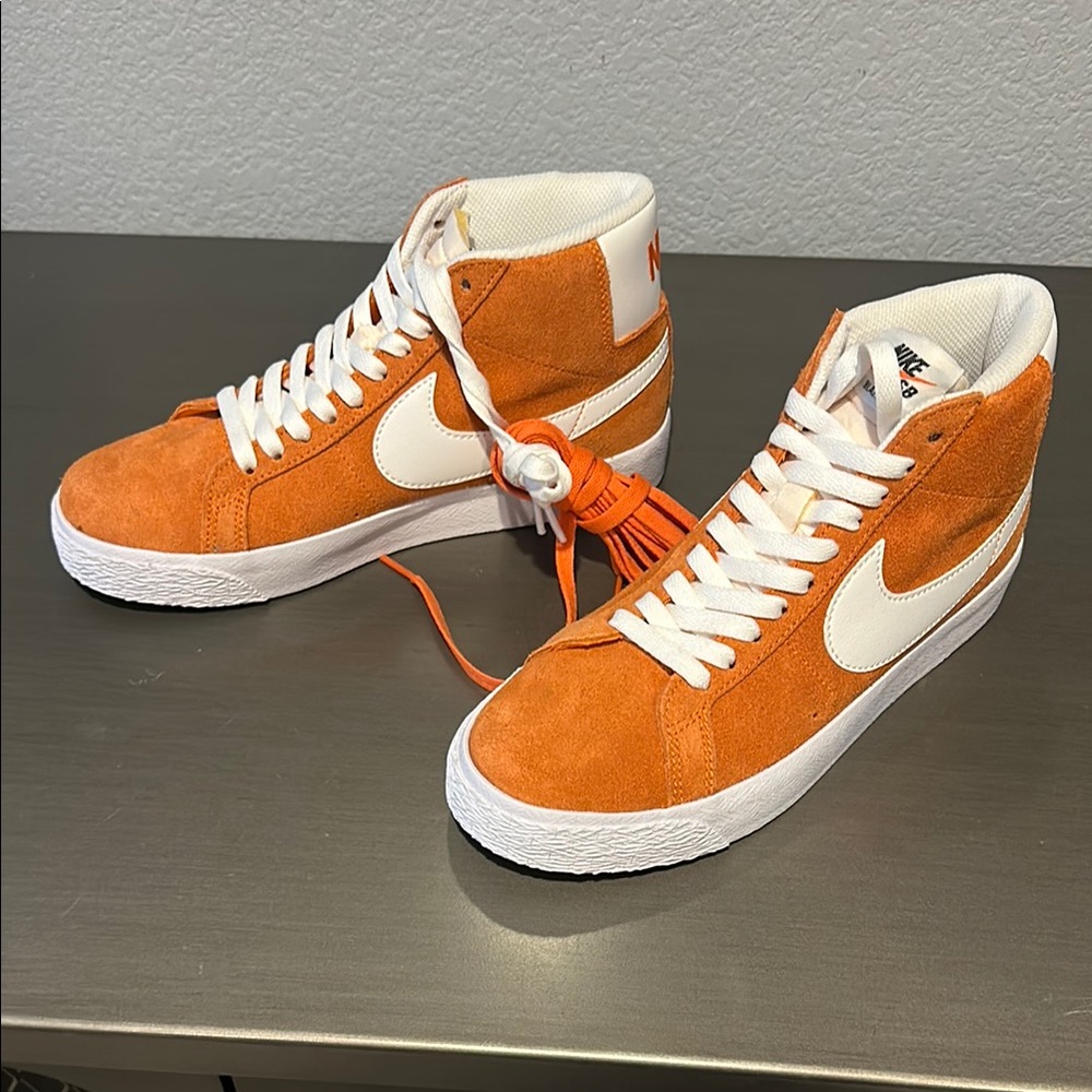 Nike SB Zoom Blazer Mid Sneakers NWOB - Picture 2 of 2
